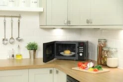 Legacy 20 Litre Black Digital Microwave -Deals Russell Hobbs Store lifestyle2 1554222330 1