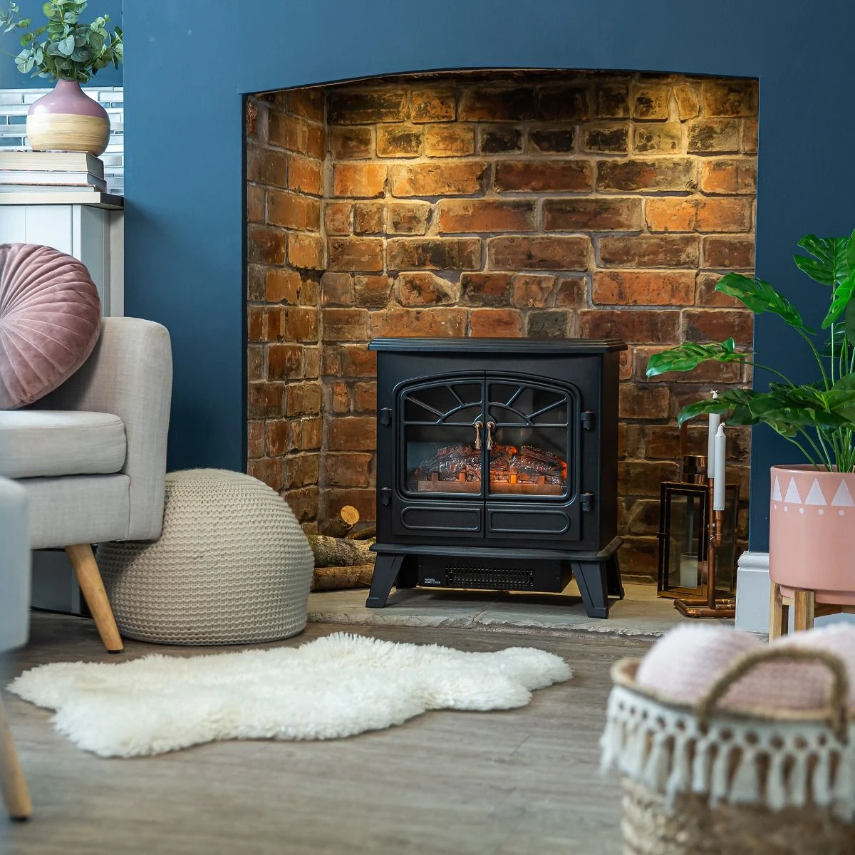 Russell Hobbs 1.85kW Black Double Electric Stove Fire 5 Russell Hobbs 1.85kW Black Double Electric Stove Fire - Image 4