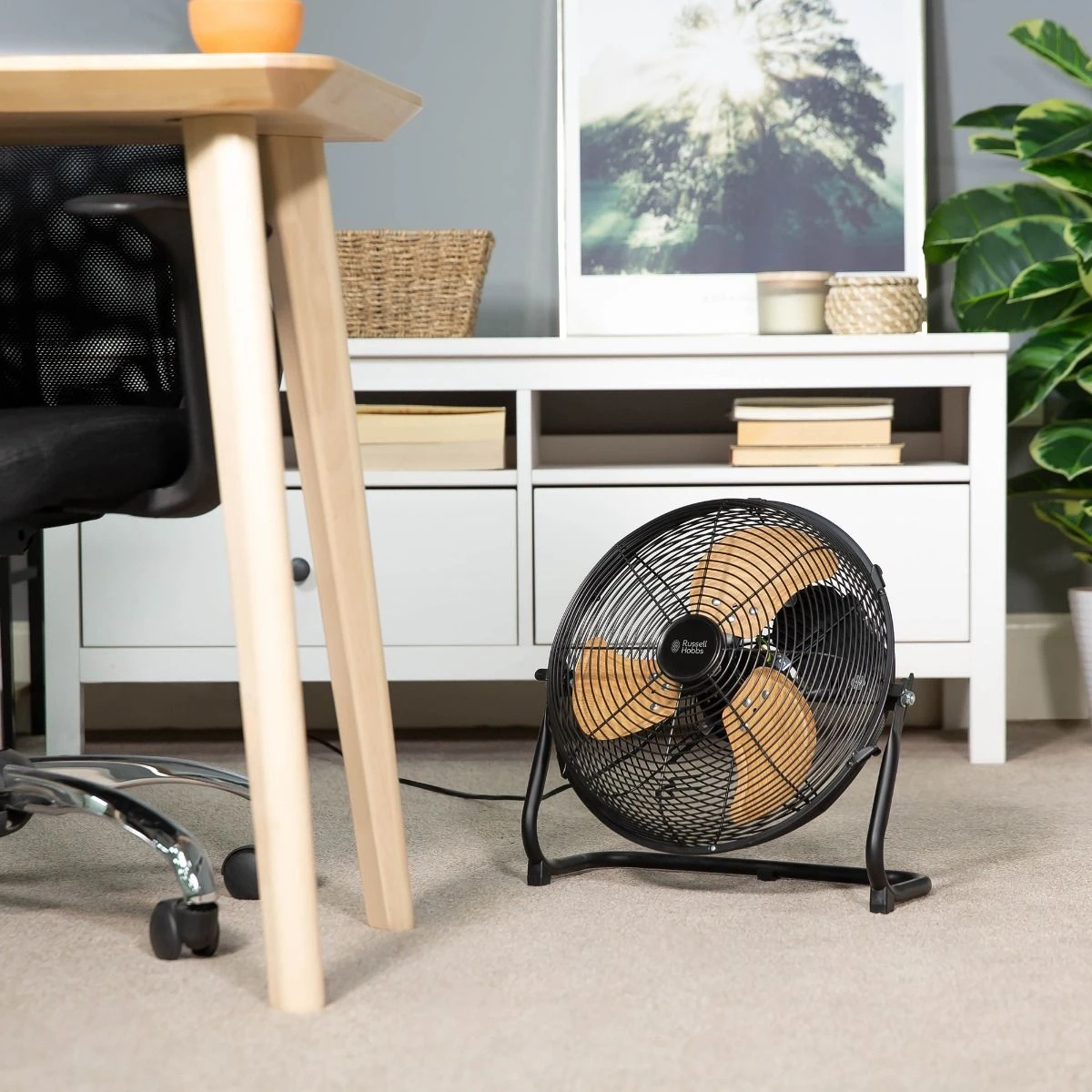 Russell Hobbs 12” Black Scandi Floor Fan 9 Russell Hobbs 12” Black Scandi Floor Fan - Image 7
