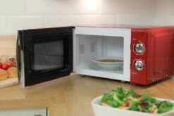 Classic Red 17 Litre Manual Microwave -Deals Russell Hobbs Store rhmm701r features 2