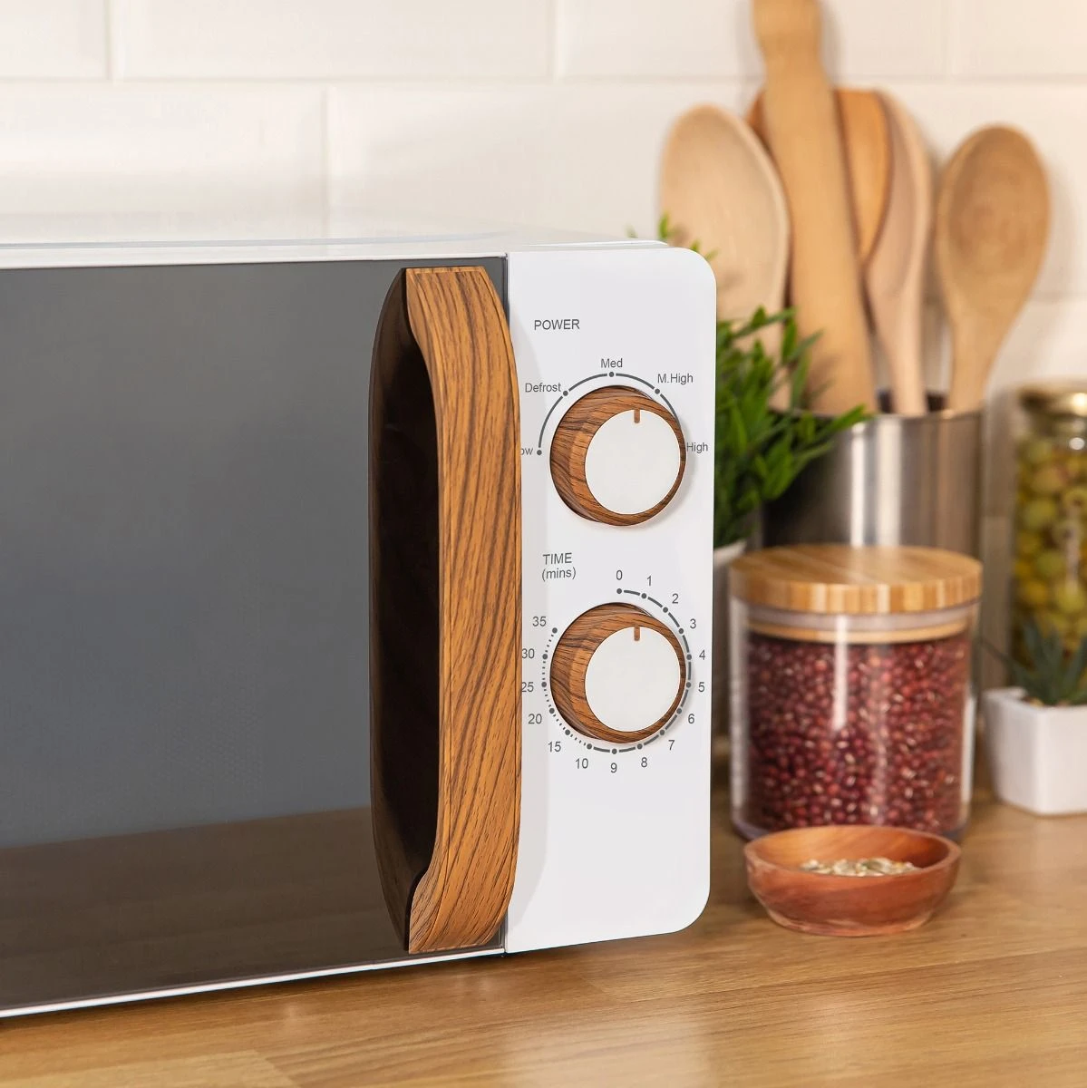 17 Litre Scandi White Manual Microwave with Wood Effect 6 17 Litre Scandi White Manual Microwave with Wood Effect - Image 5